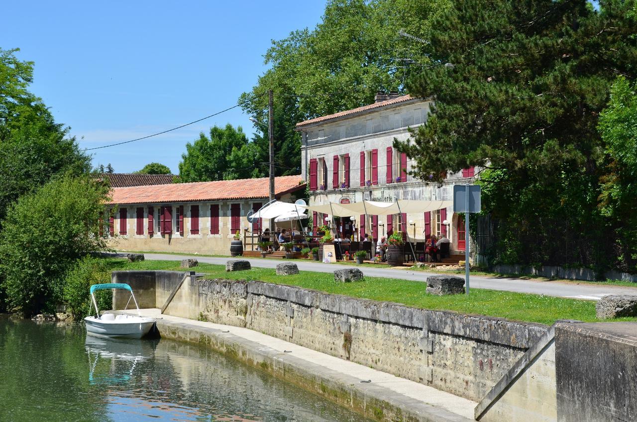 Bed and Breakfast La Tonnellerie Chateauneuf-sur-Charente Екстер'єр фото
